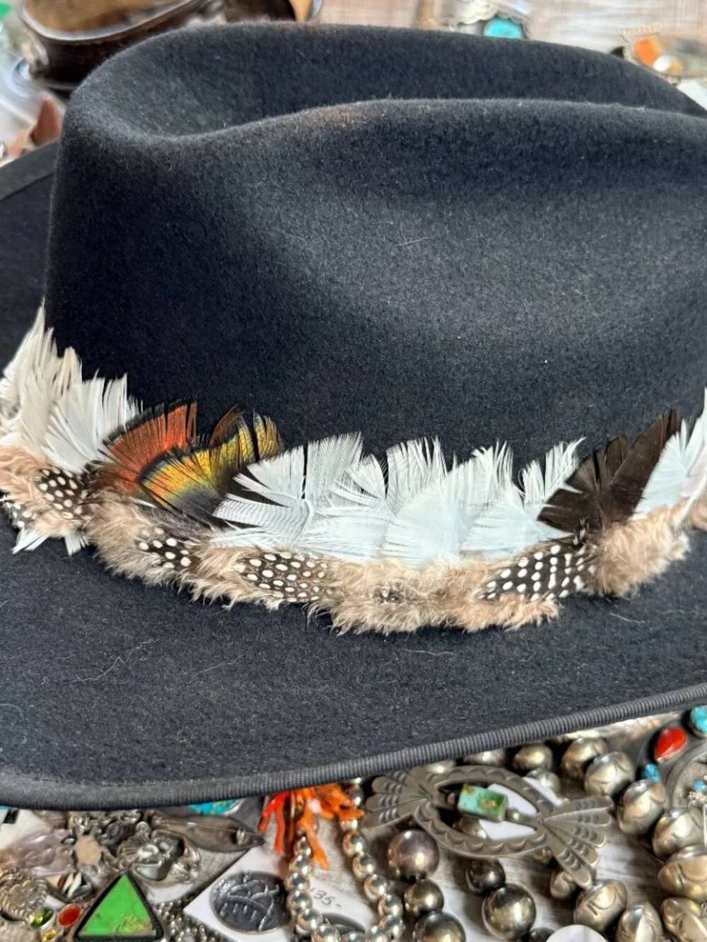 C. 1970s Smithbult Black Wool Cowboy Western Hat Feather Band 7 1/4